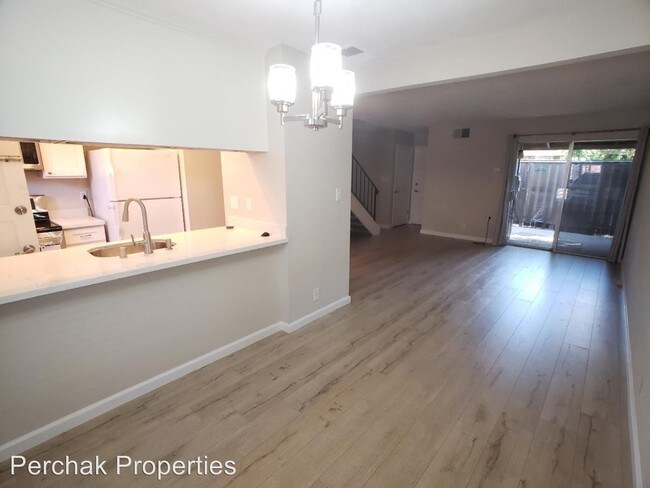 Building Photo - 2 br, 1.5 bath House - 2029 C Olivera Rd.