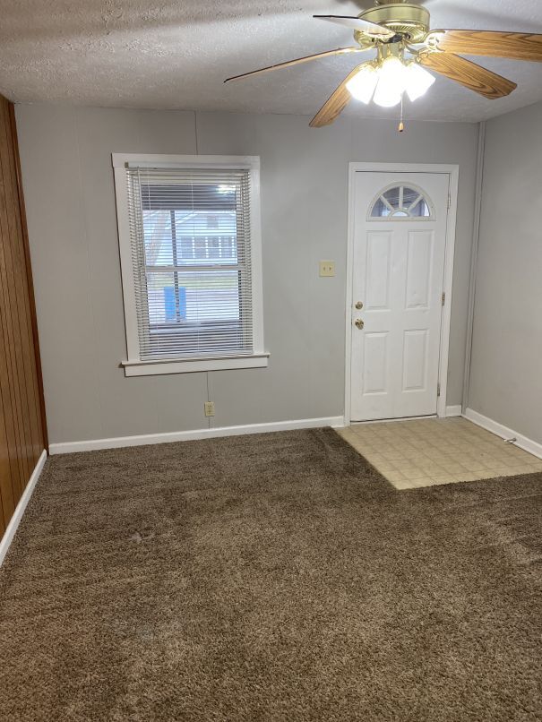 Foto del edificio - 3771 Creston Dr