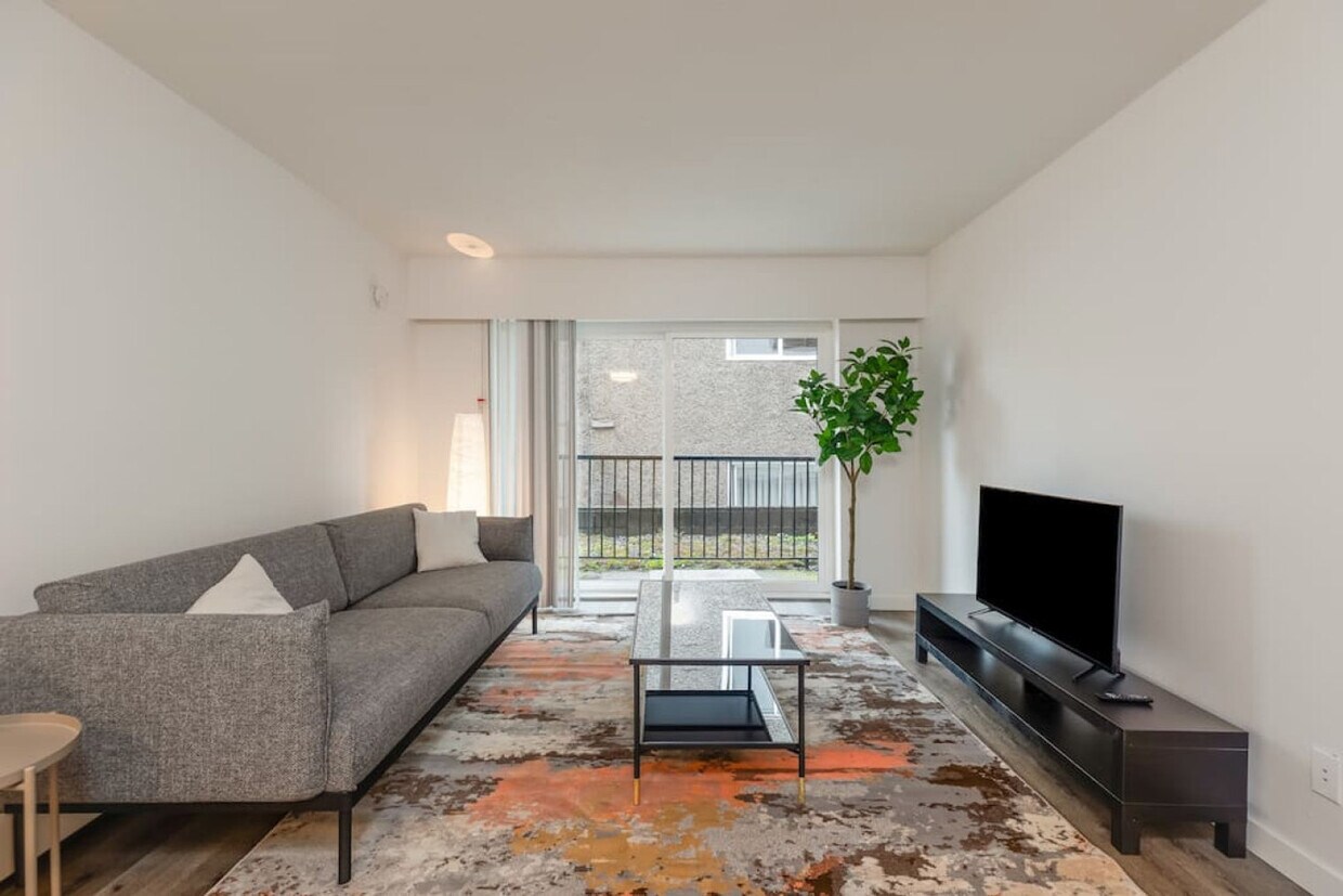 Photo principale - 254 E 12th Ave
