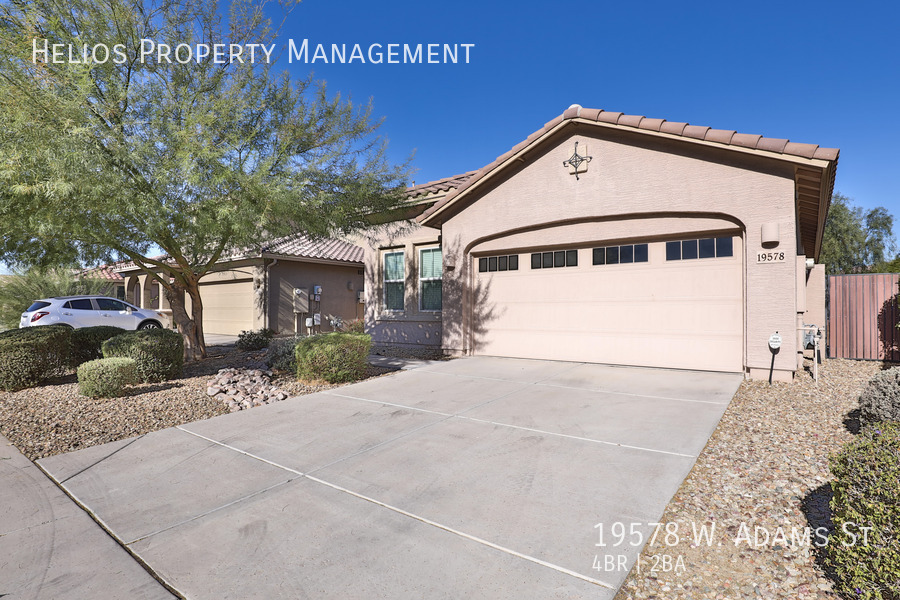 Primary Photo - Rental Listing: Spacious 4-Bedroom Home in...