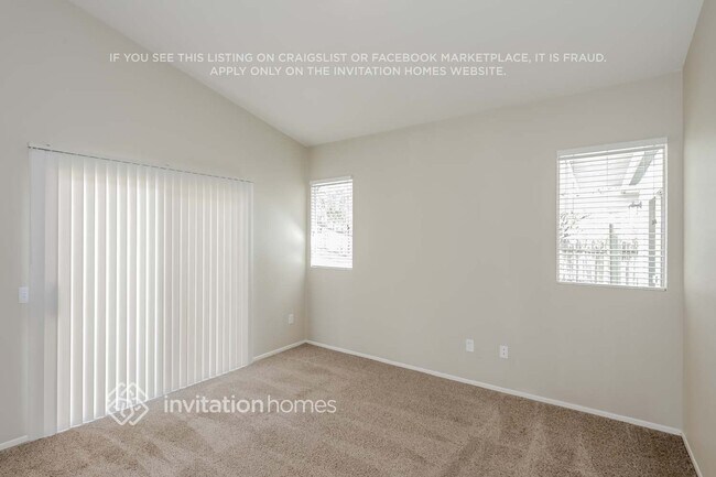 Foto del edificio - 24796 Shady Pine Ct