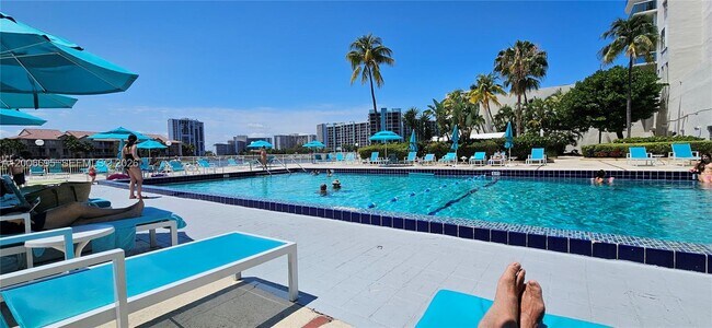 Foto del edificio - 3800 S Ocean Dr