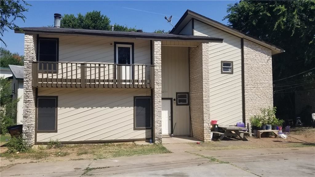 Primary Photo - 6200 Breeze Way