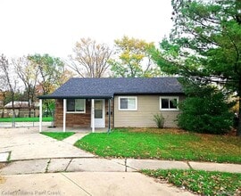 Building Photo - 1925 Mel Ct