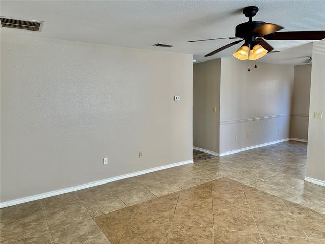 Building Photo - 727 Cain Dr