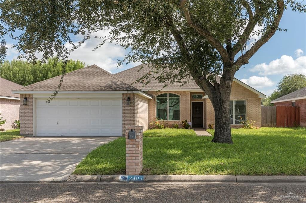 Foto principal - 2305 E 19th St