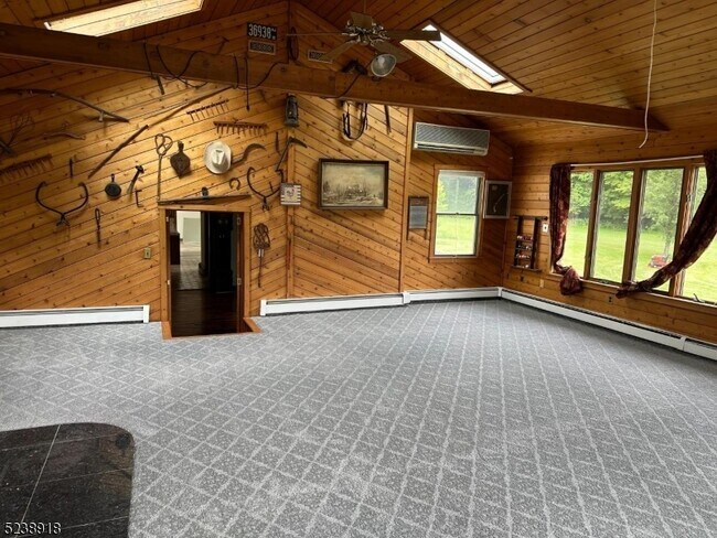 Building Photo - 23 Chandoga Dr