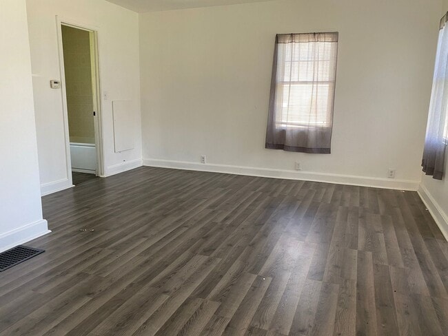 Foto del edificio - 1212 Evergreen Ave