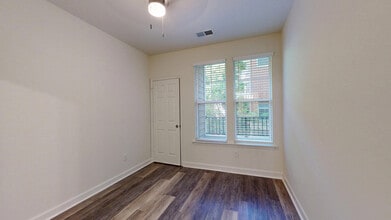 Interior Photo - The Courts at Huntington Station
