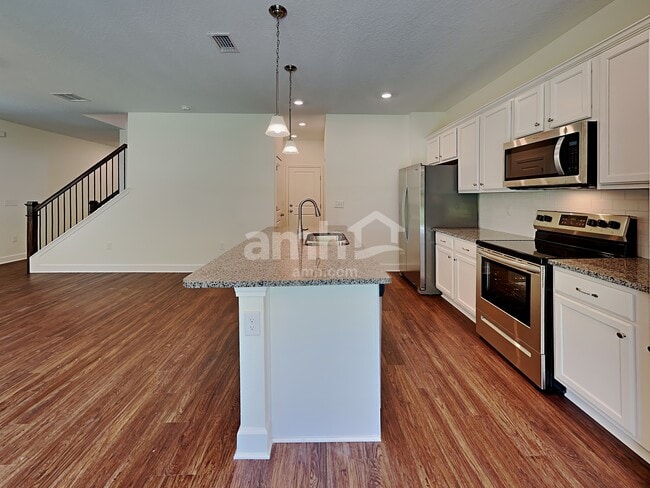 Building Photo - 5795 Hampton Creek Rd