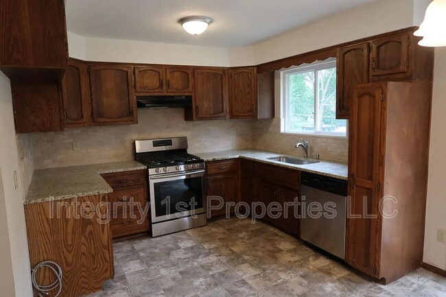 Building Photo - 1307 NE 75th St