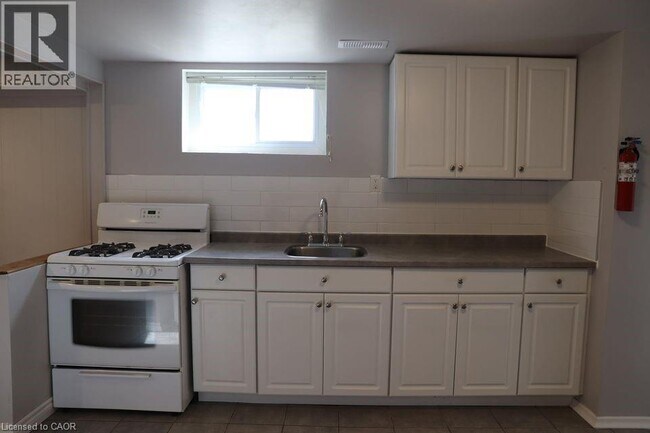 Photo du bâtiment - 905 Upper Ottawa St