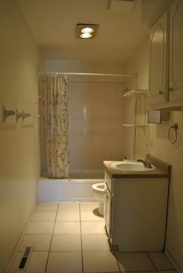 Building Photo - Fantastic 2 bed 1 bath Apartment