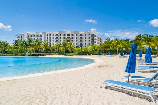The beach Laguna SoLe - SoLe Mia Rentals