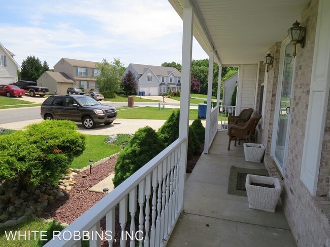 Building Photo - 4 br, 2.5 bath House - 53 Sherin Drive