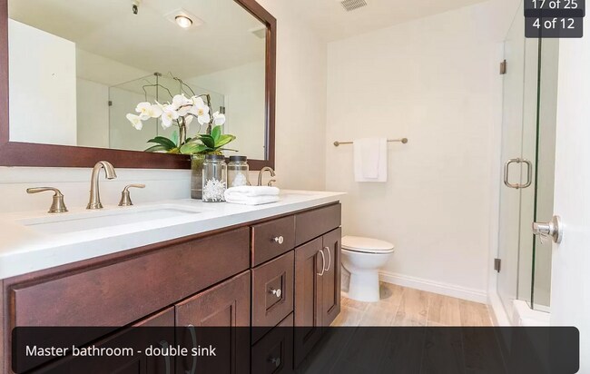 Foto del edificio - 14630 Dickens St