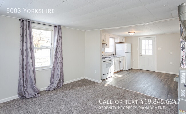 Foto del edificio - 5003 Yorkshire-