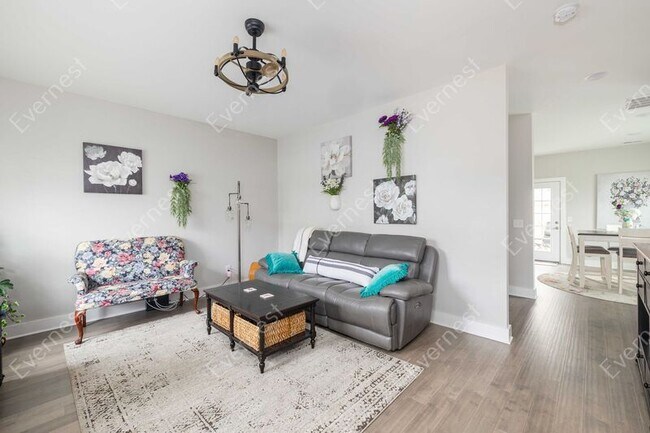 Foto del edificio - 2285 Bayport Ave