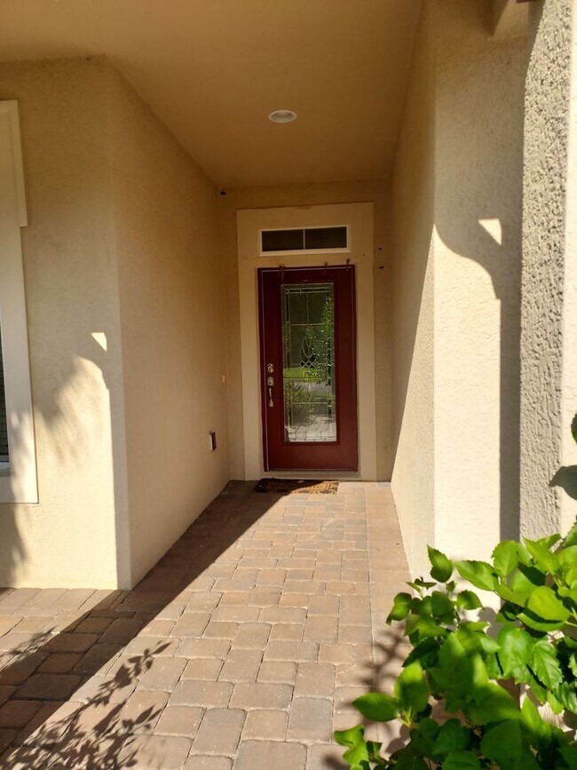 Foto del edificio - BEAUTIFUL 4 BEDROOM 3 BATH HOME IN THE BEA...