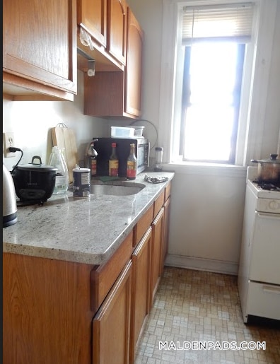 Building Photo - 17-19-19 Washington St S