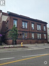 Building Photo - 19-219 Dunlop St W