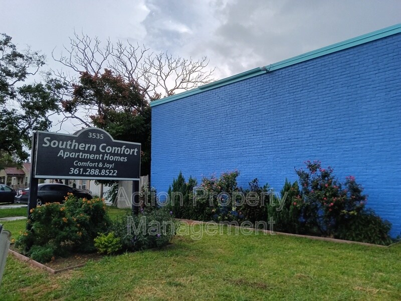 3535 Cottonwood St Unit Apt B4, Corpus Christi, TX 78411 Condo for