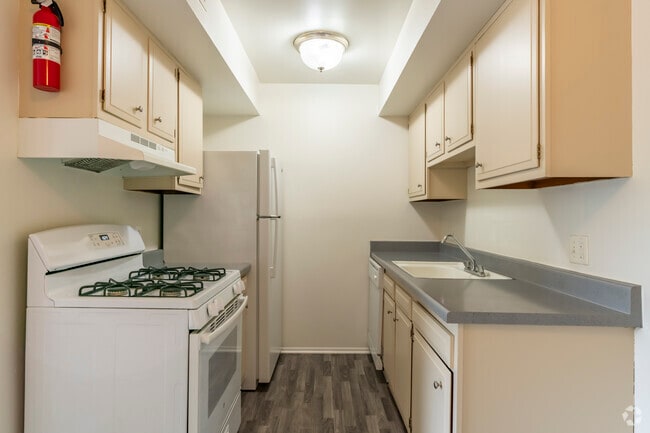 Interior Photo - Lexington Manor