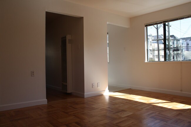 Building Photo - 1700 Page St