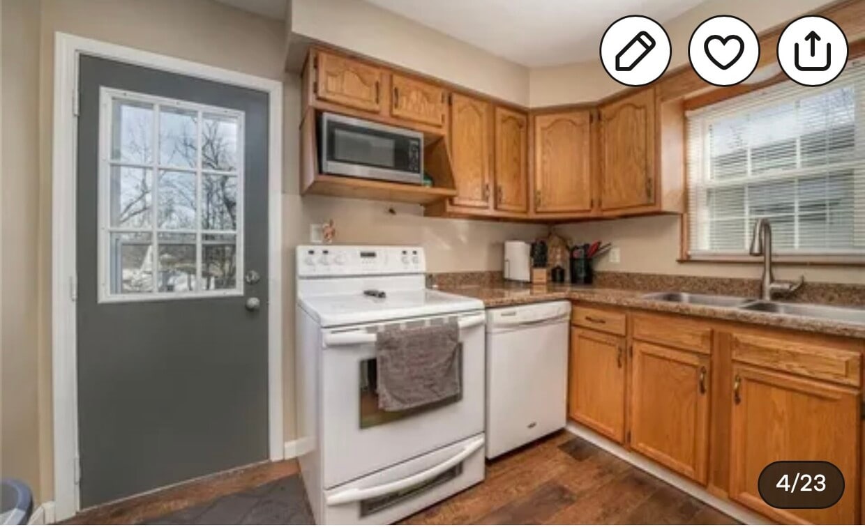 Foto principal - 2669 Shelburn Ave