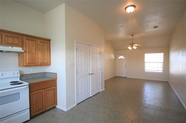 Building Photo - 417 N Blue Jay Ct