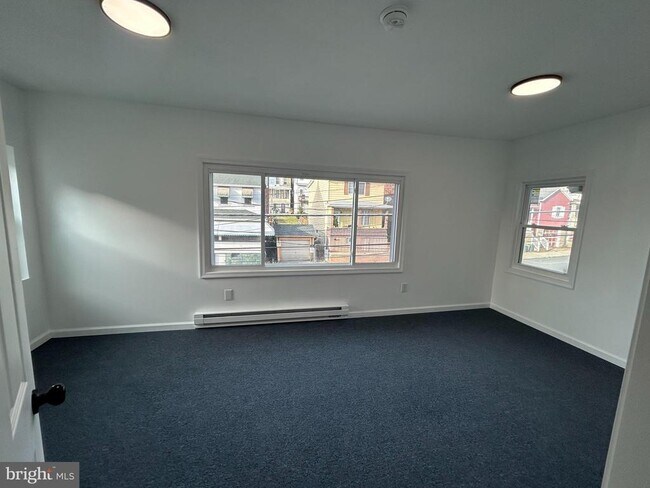 Foto del edificio - 222 W Patterson St