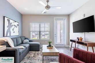 Building Photo - 3060 Southcreek Blvd Building Photo - 3060 Southcreek Blvd