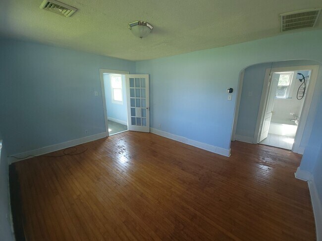 Building Photo - Charming 2 Bedroom in Hanover