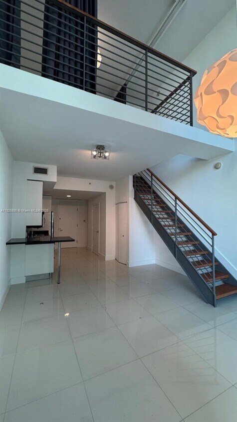 Foto principal - 60 SW 13th St