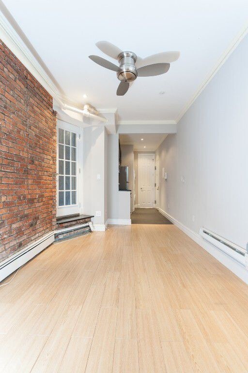 Building Photo - 1BR - No Fee & 1 month free as incentives!