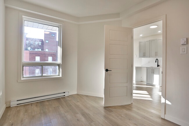 Building Photo - 2110 Fullum Rue