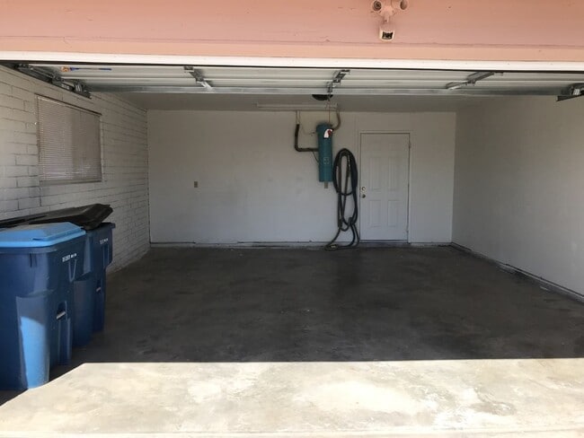 Building Photo - Coming Soon! DO NOT DISTURB TENANTS!