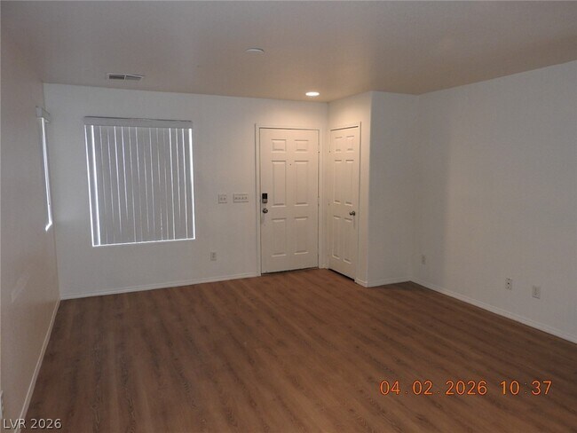 Building Photo - 906 Valetta Flat Ave