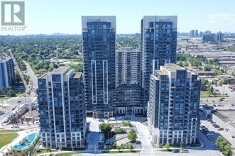 Building Photo - 20-820 Meadowglen Pl