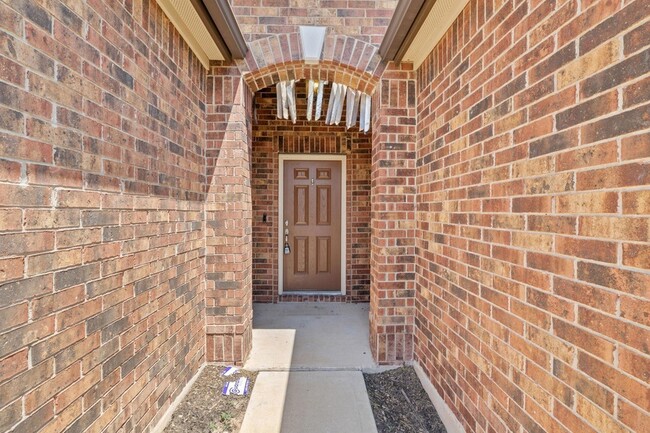 Building Photo - 1221 Backcountry Dr