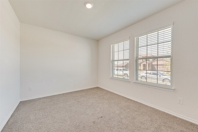 Building Photo - 2706 Knollwood Trl