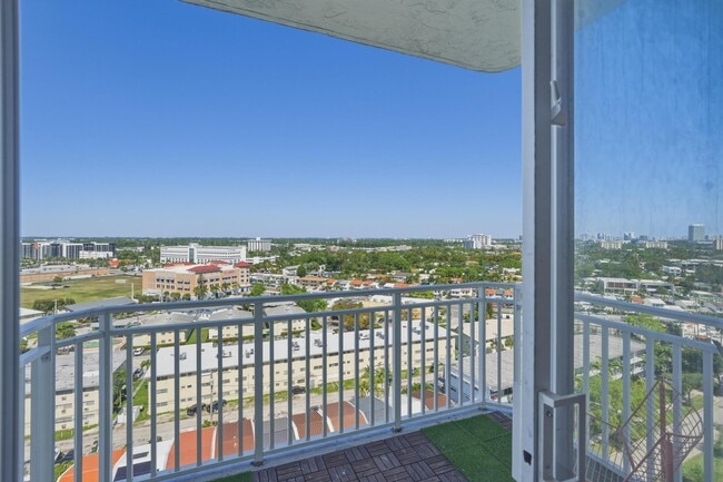 Foto del edificio - 2100 Sans Souci Blvd