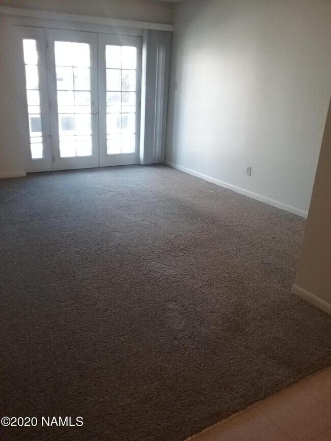 Foto del edificio - 115 E Terrace Ave