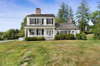 Building Photo - 1 Pound Ridge Rd