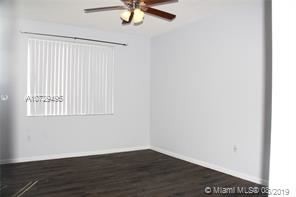 Building Photo - 2 br, 2 bath  - Courtyards at Davie Condo