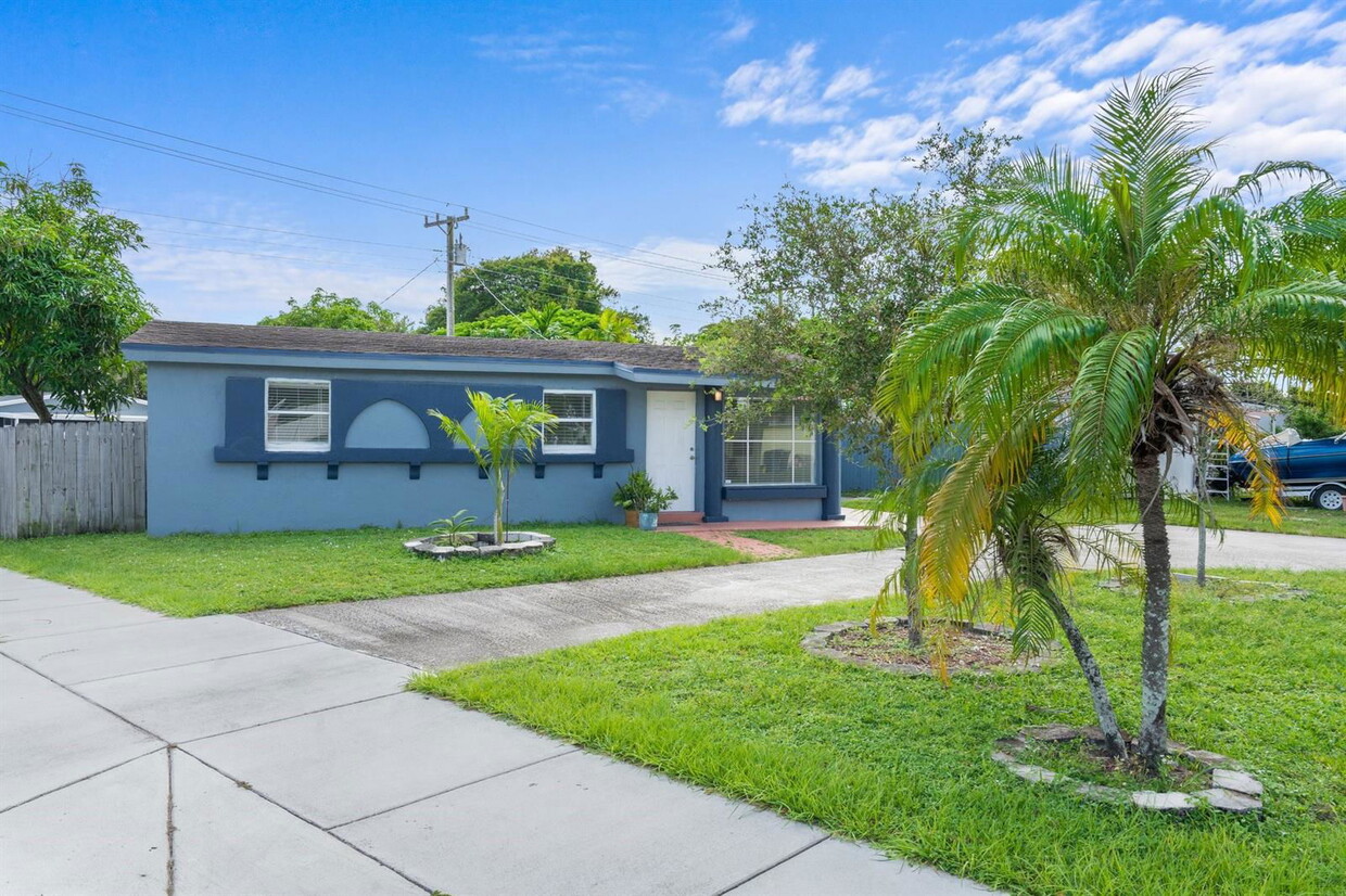 Foto principal - 4356 SW 50th St