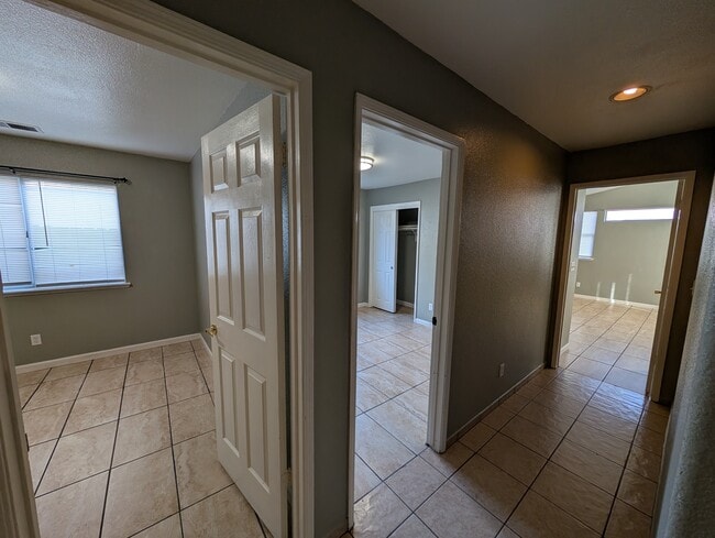 Building Photo - 415 Santa Bonita St