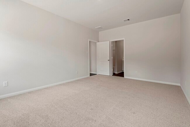 Building Photo - 8214 Burnt Orchid Dr