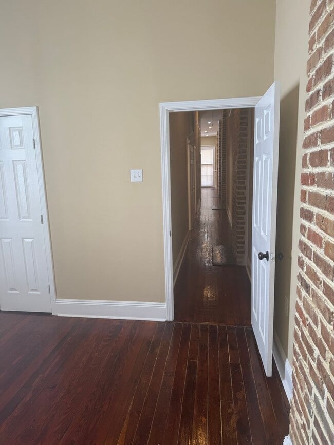 Building Photo - 2316-2318Third