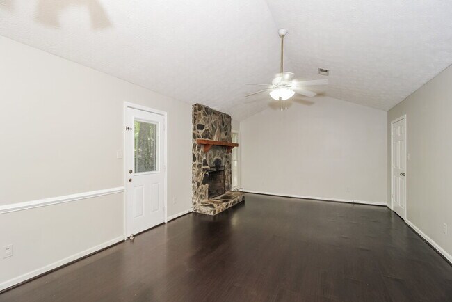 Foto del edificio - 147 Old Mill Trail SW